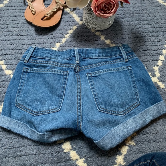 Bullhead Girlfriend Distressed Shorts - Picture 3 of 3